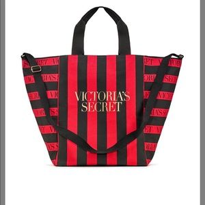 LIMITED VICTORIA SECRET BAG!!!